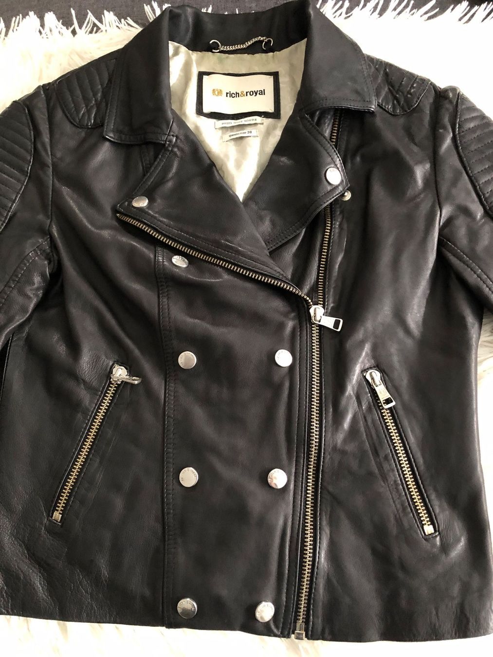 Rich & Royal Giacche: Rich&Royal Lederjacke Gr. 38 schwarz – Usato da Hittnau venduto da JD-OE 1