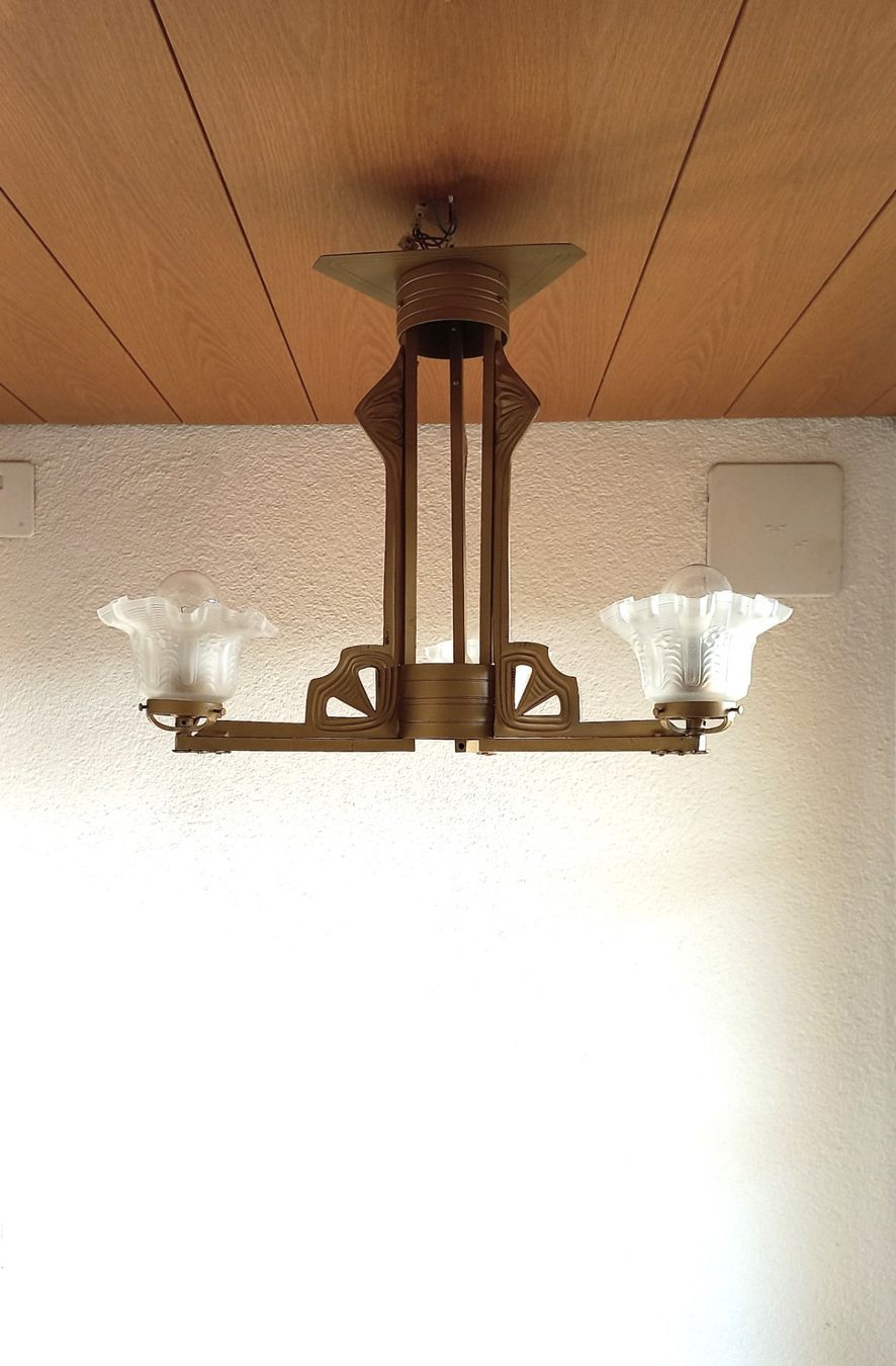 Kronleuchter & Deckenlampen: Alte dreiarmige Deckenleuchte Jugendstil – Gebraucht aus Bévilard von Orscha 1