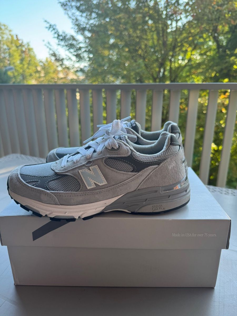 New Balance Scarpe da uomo: New Balance 993 grey - New with box – Nuovo e nell'imballaggio originale da Luzern venduto da gil_9mdl