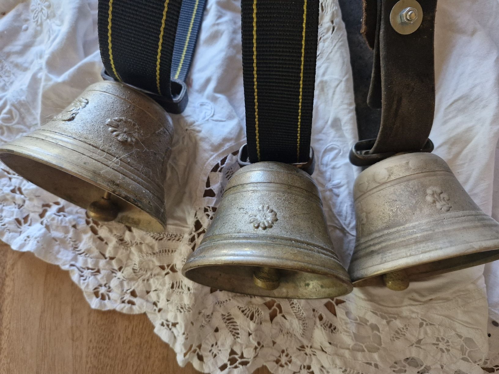 Campanacci mucche: Treicheln Glocken  – Usato da Guarda venduto da rue_bpd7 1