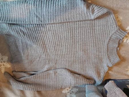 gestrickter Pullover gr. L ( kleines L )