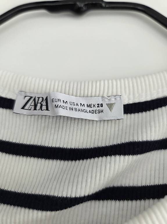 Zara Top: Zara Croptop schwarz weiss gestreift – Usato da Rüfenacht BE venduto da Biancaro 2
