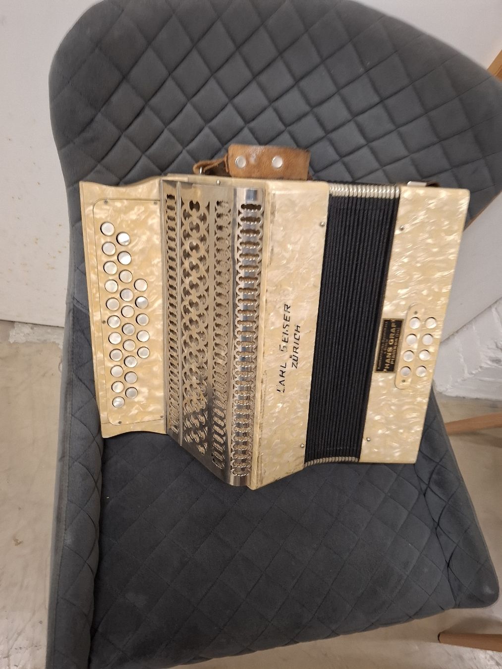 Musikinstrumente: nussbaumer orgeli – Gebraucht aus Villeneuve von BibiVintage 3