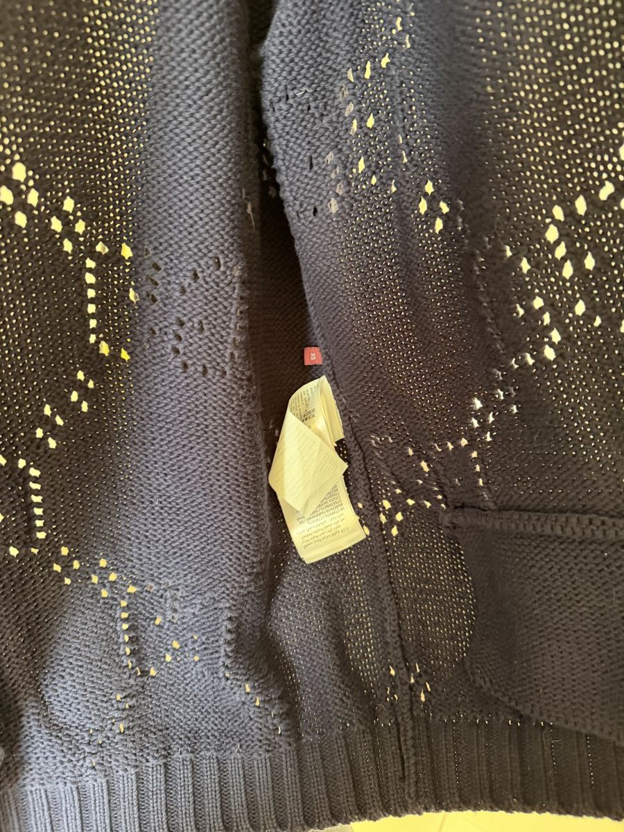 Gucci Giacche: Original Gucci Strickjacke blau mit Logo-Muster   – Usato da Belp venduto da Aliya 1