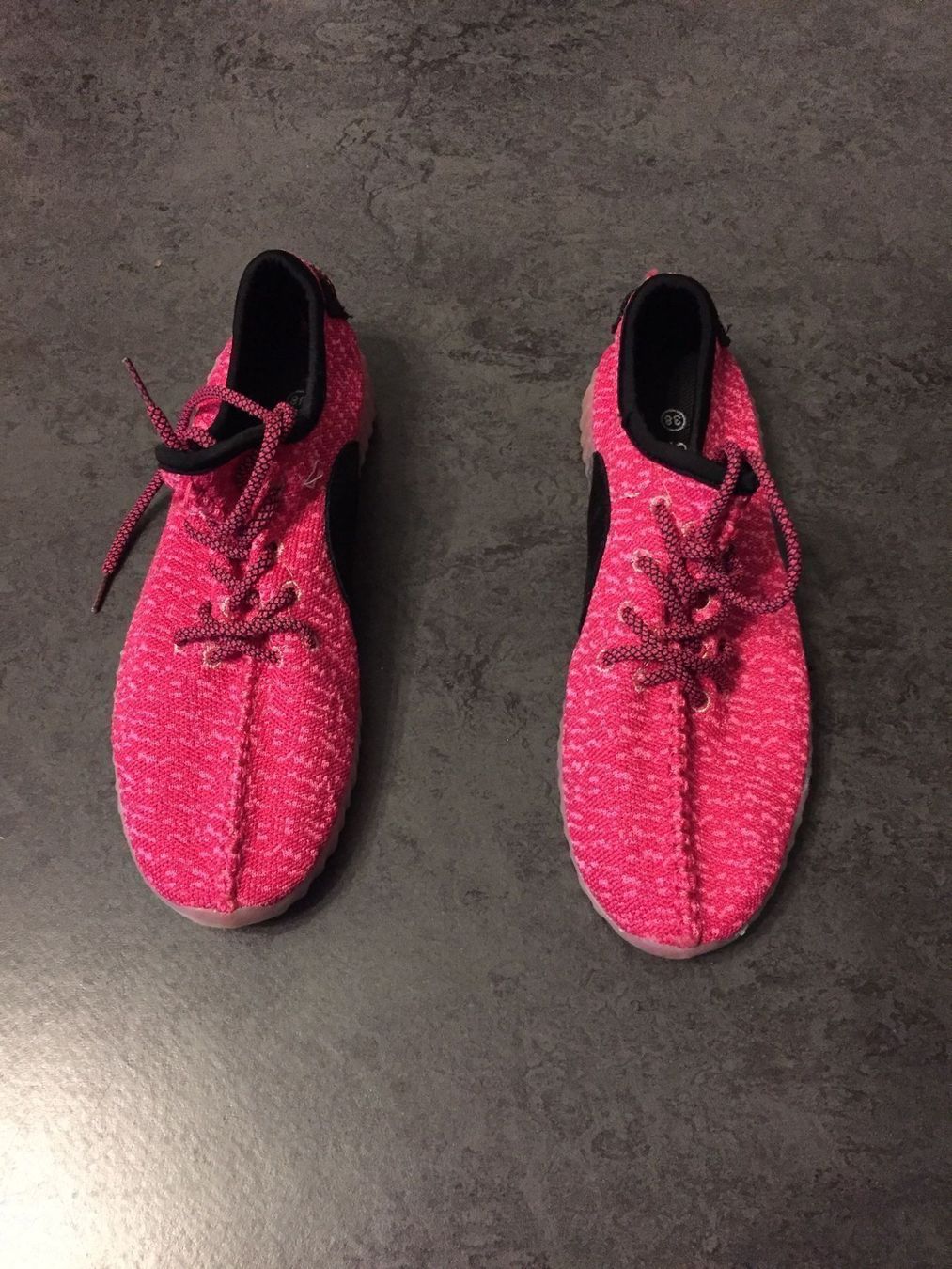 Chaussures femmes: Turnschuh mit diverse beleuchtung – Neuf avec emballage d'origine à Zürich par Maria_Felicina 3