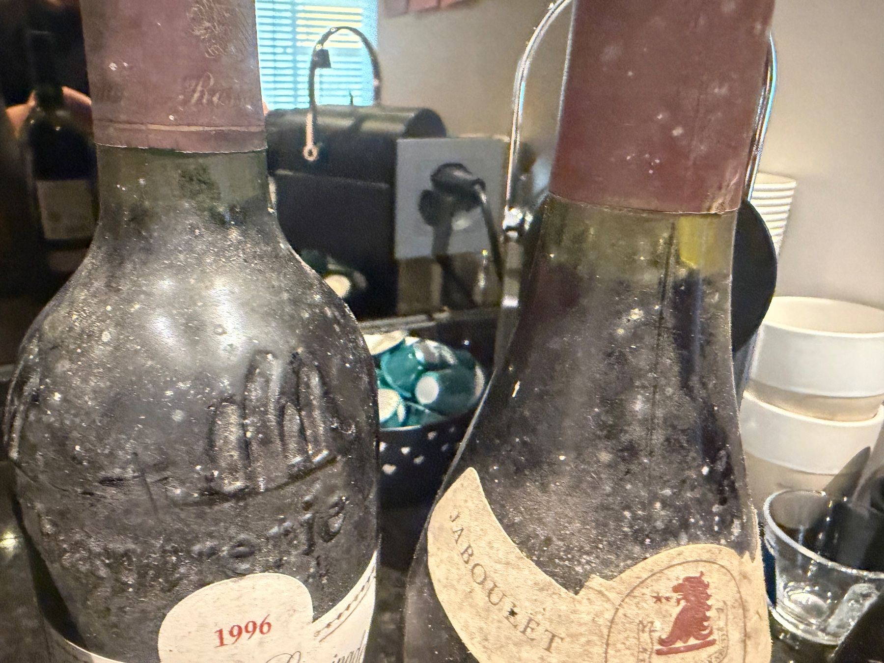 Vino: 5 Flaschen Wein/gemischte Herkunft aus Kellerfund – Nuovo e nell'imballaggio originale da Ossingen venduto da kimpossibel 4