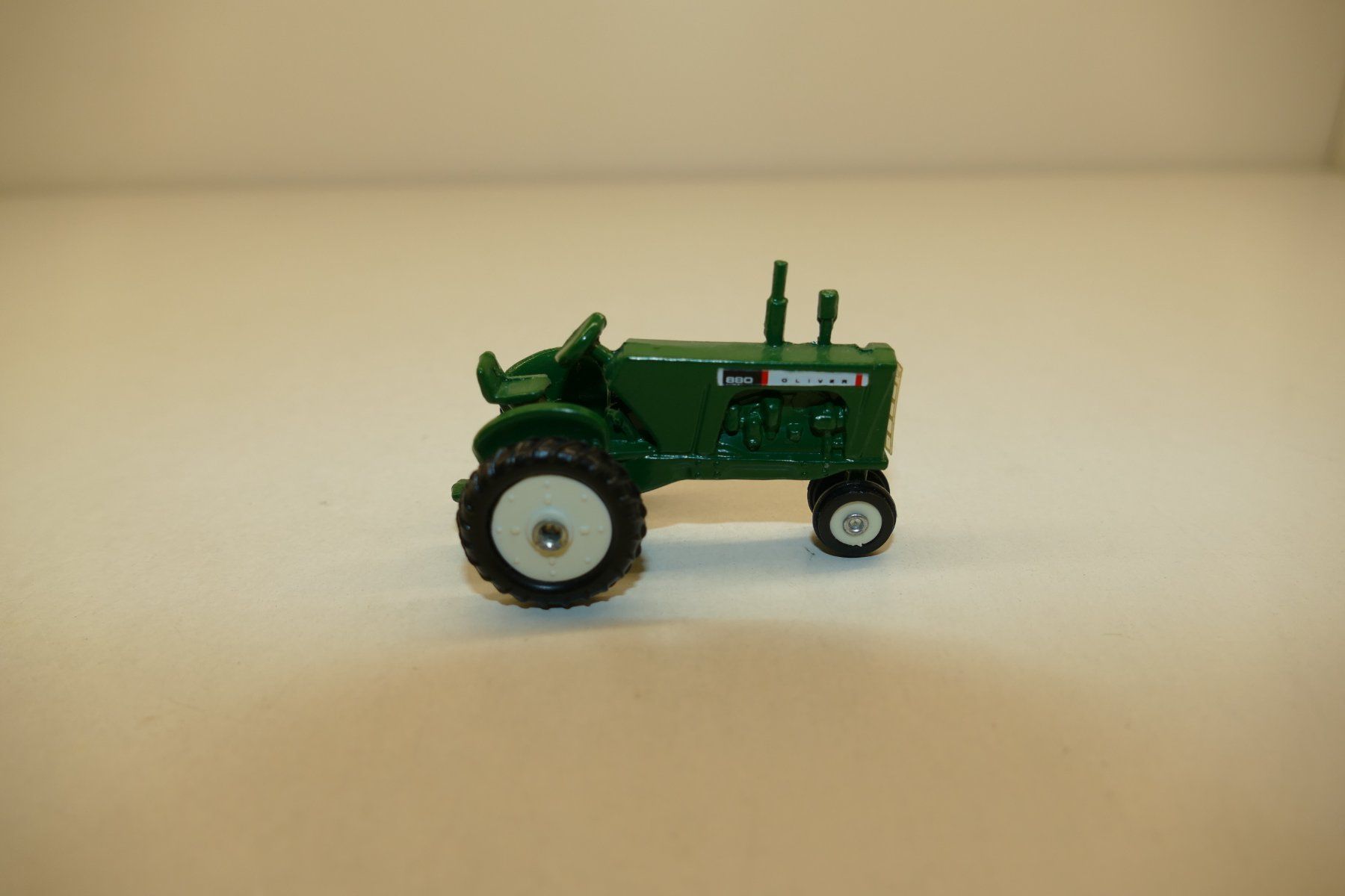 Kit di modellismo & Modellini statici: Metallmodel: Traktor Oliver 880 – Nuovo (secondo la descrizione) da Niederhasli venduto da rail-duerst 3