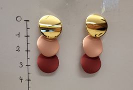 Clous d'oreilles dorées & rose – Élégance abordable!