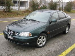 Toyota Avensis 2.0 5t. Liftback Sol Plus Automatik mit MFK