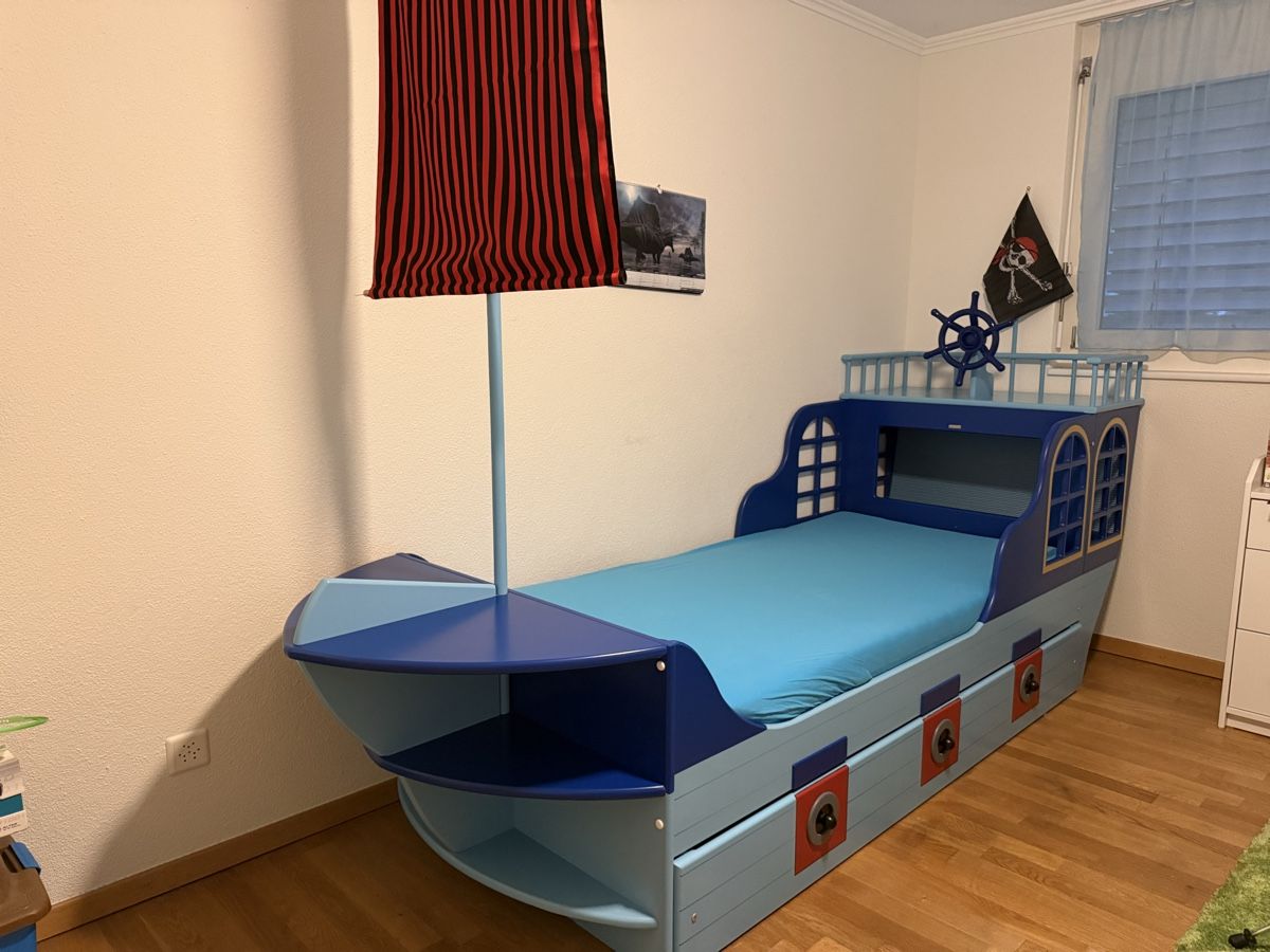 Letti: Kinderbett Schiff – Usato da Vaduz venduto da mausilein22 4