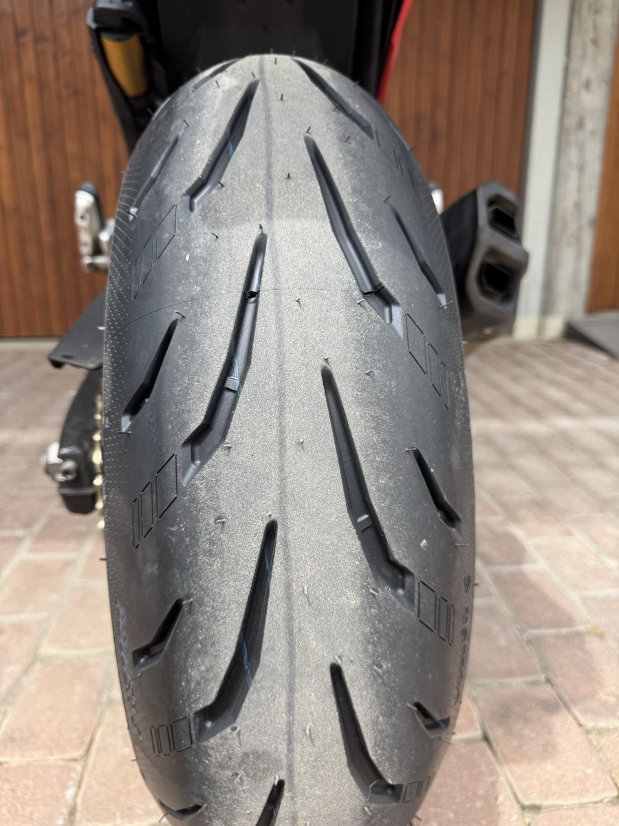 BMW Touring: BMW F900XR 35KW – Usato da Zermatt venduto da l.s2907 9