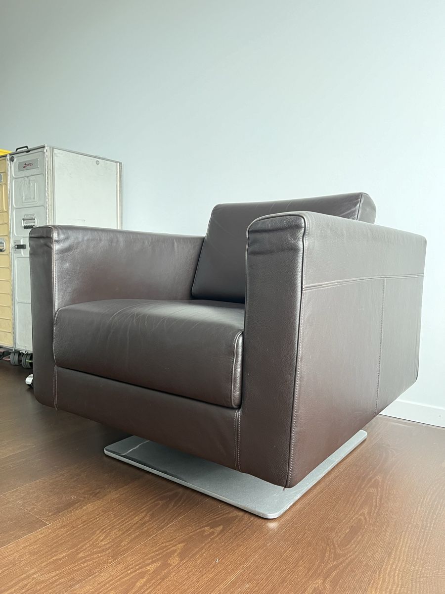 Vitra Poltrone: Vitra Leder-Sessel, Design Jasper Morrison – Usato da Zürich venduto da joe_zh8048