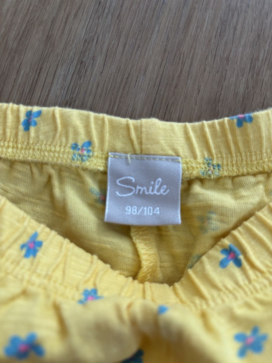 Lotti & Set di vestiti: Sommer Set, Gr 98/104 – Usato da Breitenbach venduto da mi95st 2