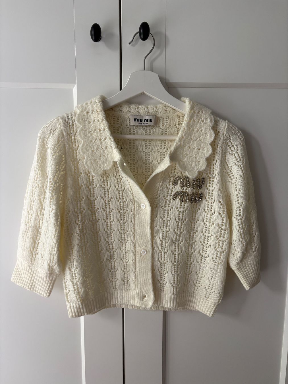 Miu Miu Top: Wool Miu Miu White Knit Top – Usato da Nyon venduto da My_wardrobe 1