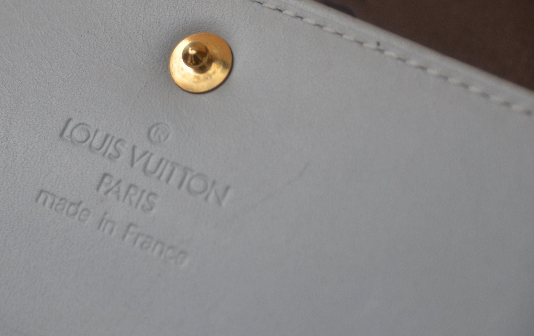 Louis Vuitton Portamonete: Portefeuille Louis Vuitton Sarah Wallet – Usato da Collonges venduto da Auganien 8