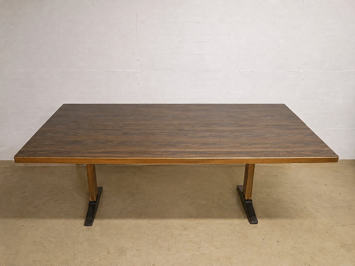 Tavoli: 4 robuste Holz-Arbeitstische / Dinertische – Usato da Rothenthurm venduto da dpm182