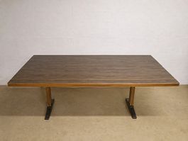 4 robuste Holz-Arbeitstische / Dinertische