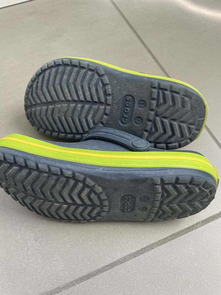 Crocs Chaussures hommes: Crocs C11 (28/29) – D'occasion à Zürich par yaelle106 2