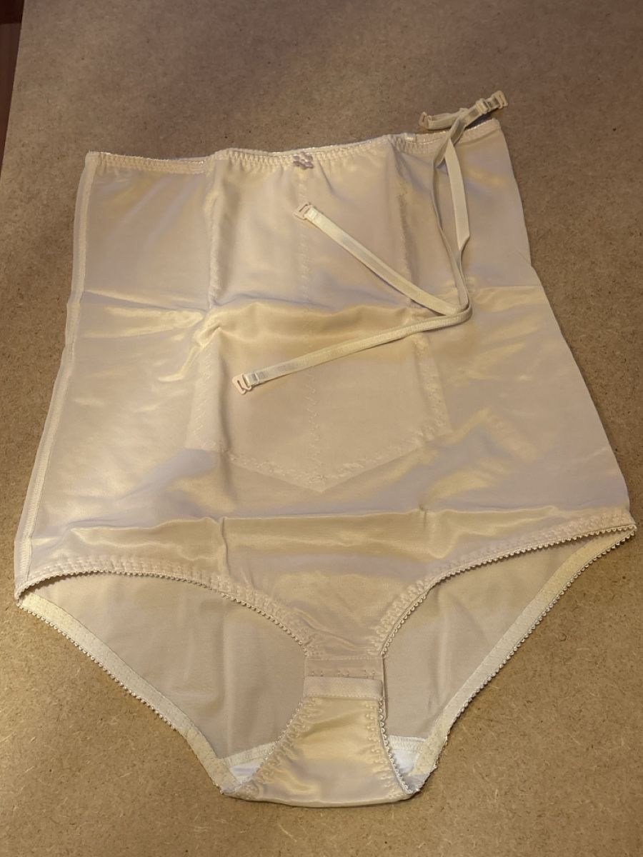 Altra biancheria intima: Kompressions Unterbrust Body – Nuovo (secondo la descrizione) da Rümlang venduto da Sambas19