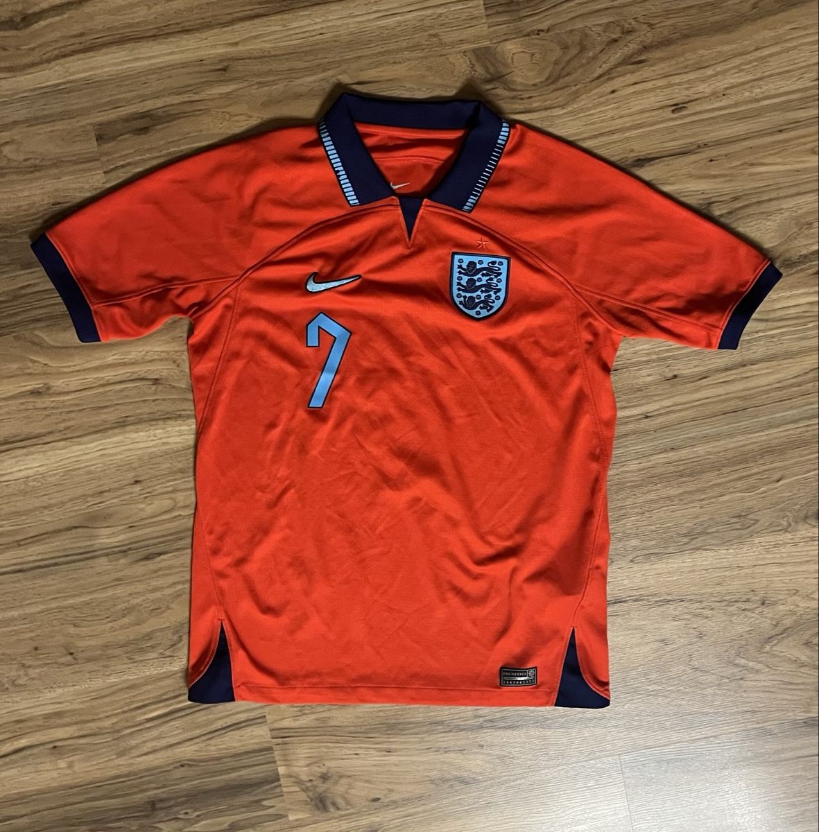 Nike Scarpe, pantaloni & magliette da ginnastica: Fussballtrikot England Mead 7 – Usato da Derendingen venduto da lenamarita