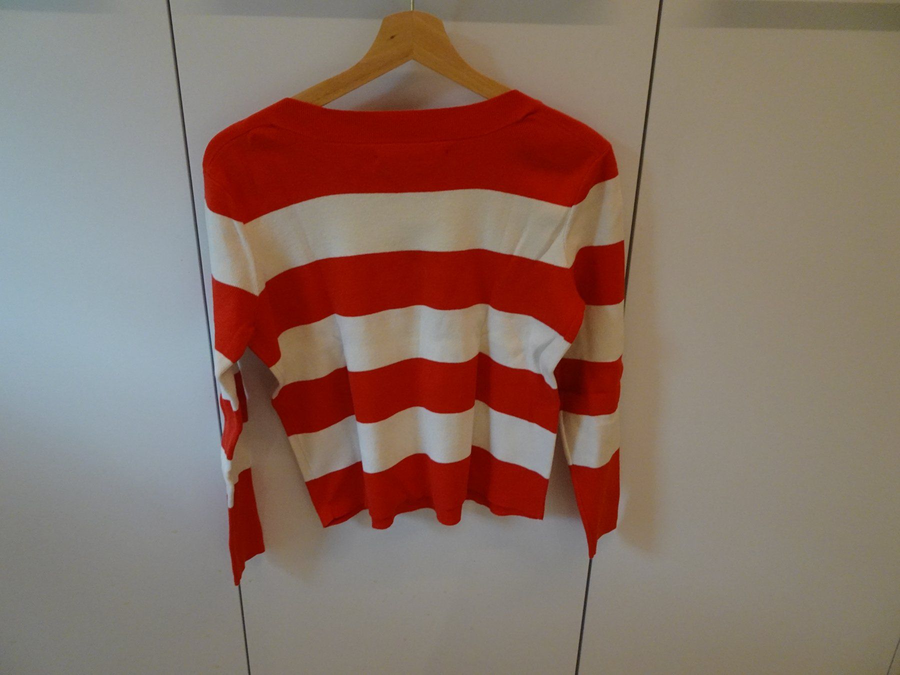 Only Maglioni & Felpe: Feinstrick Pulli weiss-rot von ONLY Gr. S - 260231 – Usato da Küssnacht am Rigi venduto da Good4Deckeli 1