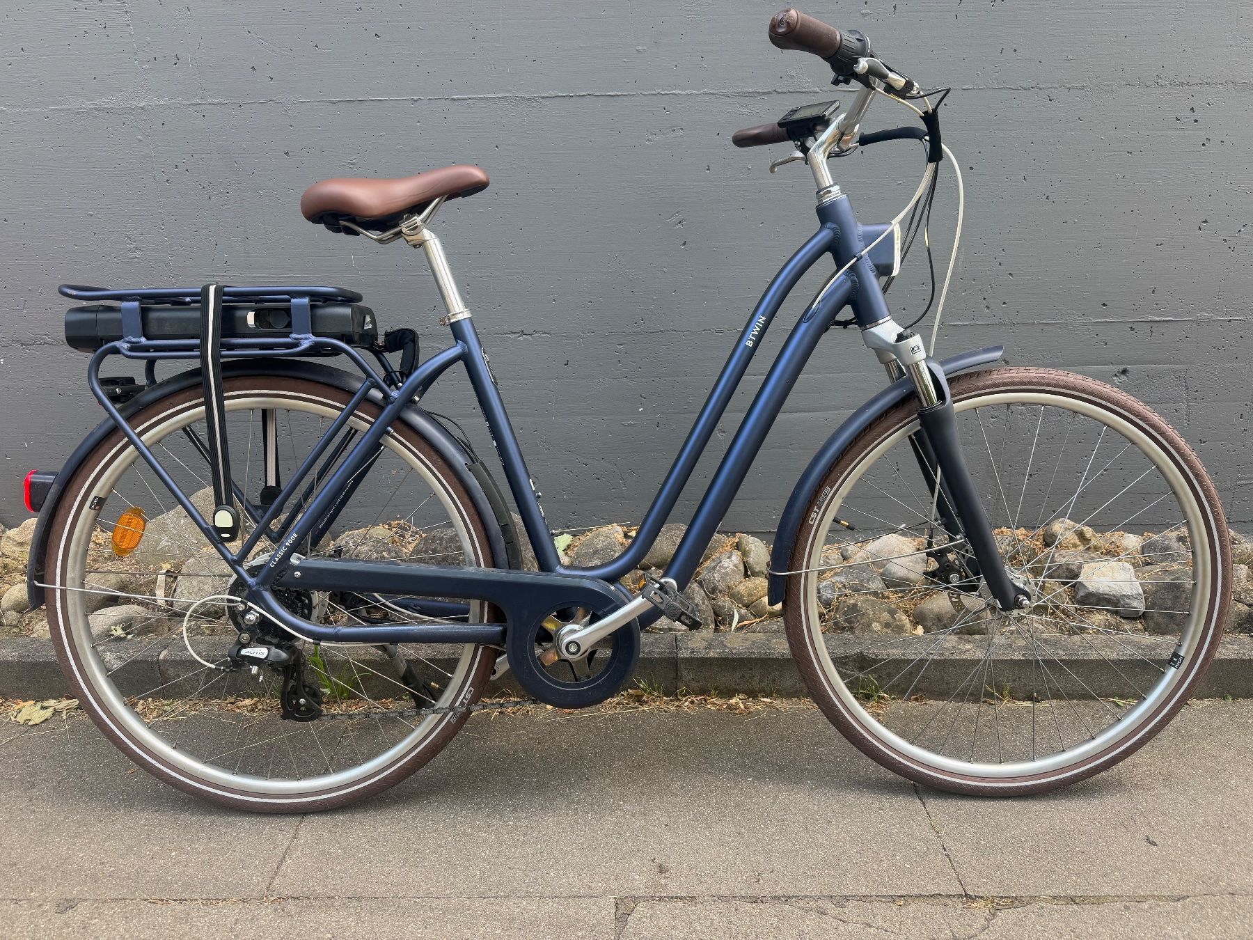 Vélos: Elops Classic 900E L/XL E-Bike – D'occasion à Bazenheid par len_jx9t
