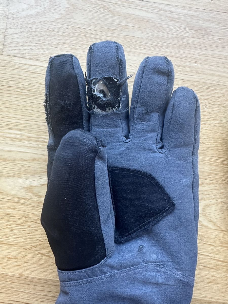 Guanti & manicotti: Ski Gloves – Difettoso da Zürich venduto da mc_172 2