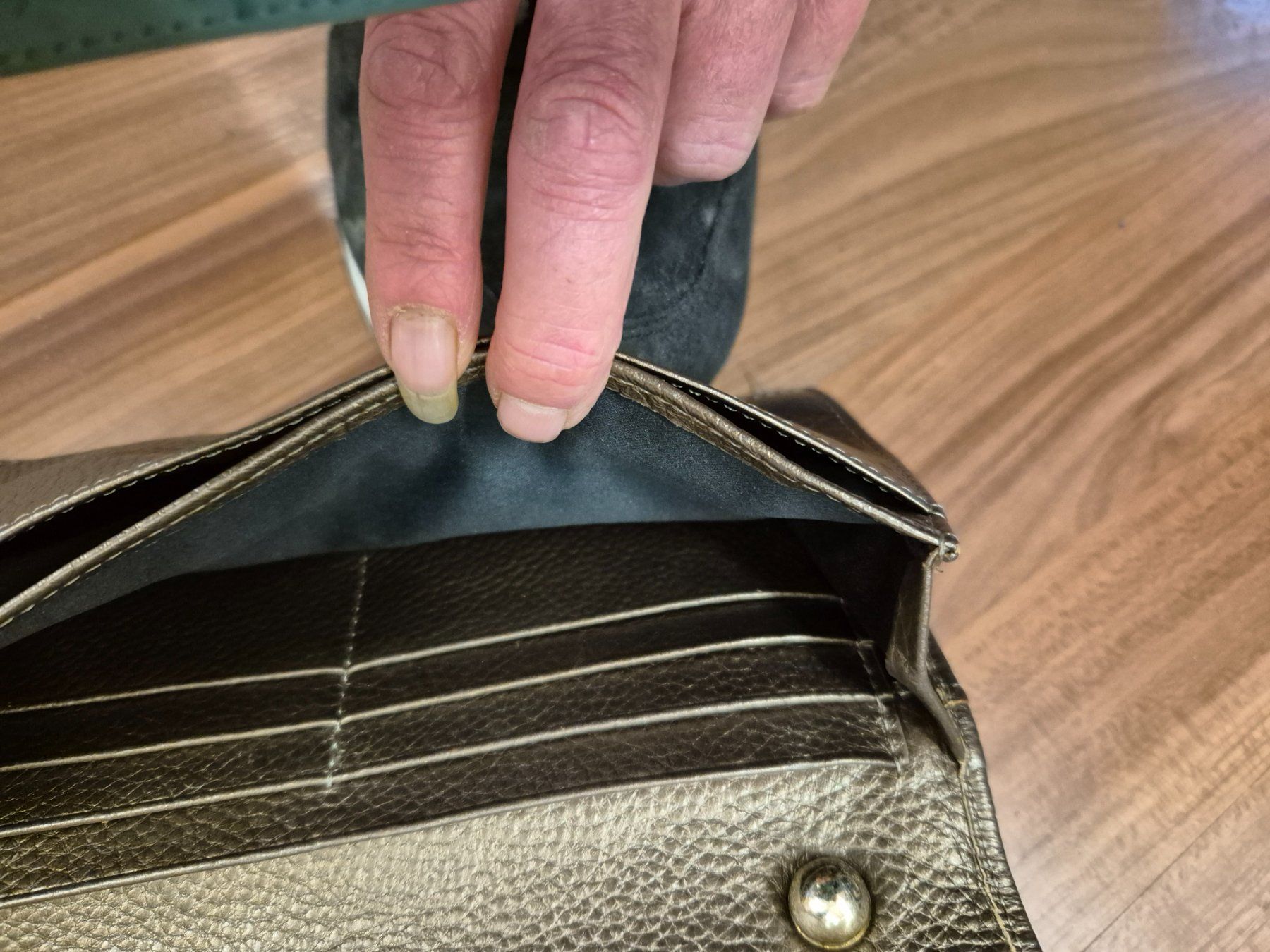 Taschen für Damen: 1 Umhängetasche  K20 – Gebraucht aus Schwarzenburg von Flamingo07 3