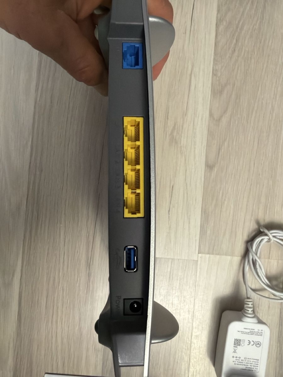 Fritz Modem & Router: FRITZ!Box 4040 Router – Usato da Hirschthal venduto da Monline 1