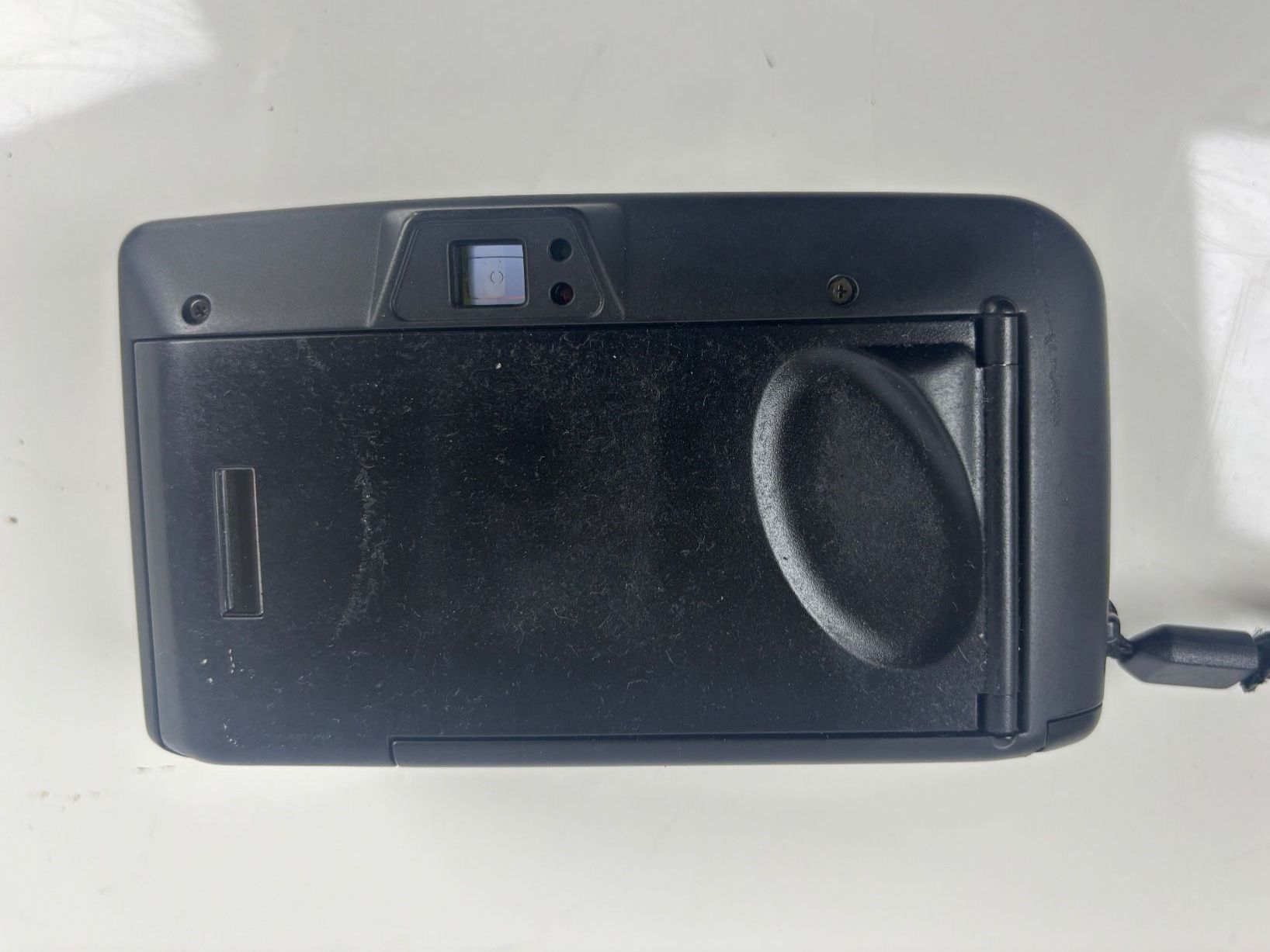 Minolta Fotocamera: Minolta Riva 100AF Red-Eye Reduction Kamera – Usato da Wettingen venduto da Wendemarket 2