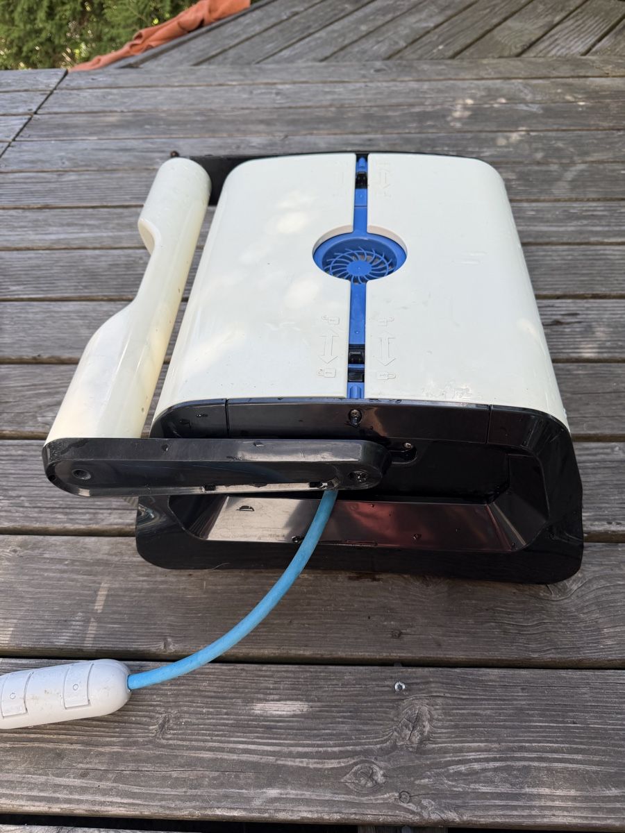 Dolphin Schwimmbad-Zubehör: Poolroboter – Defekt aus Basadingen von FwIn1 2