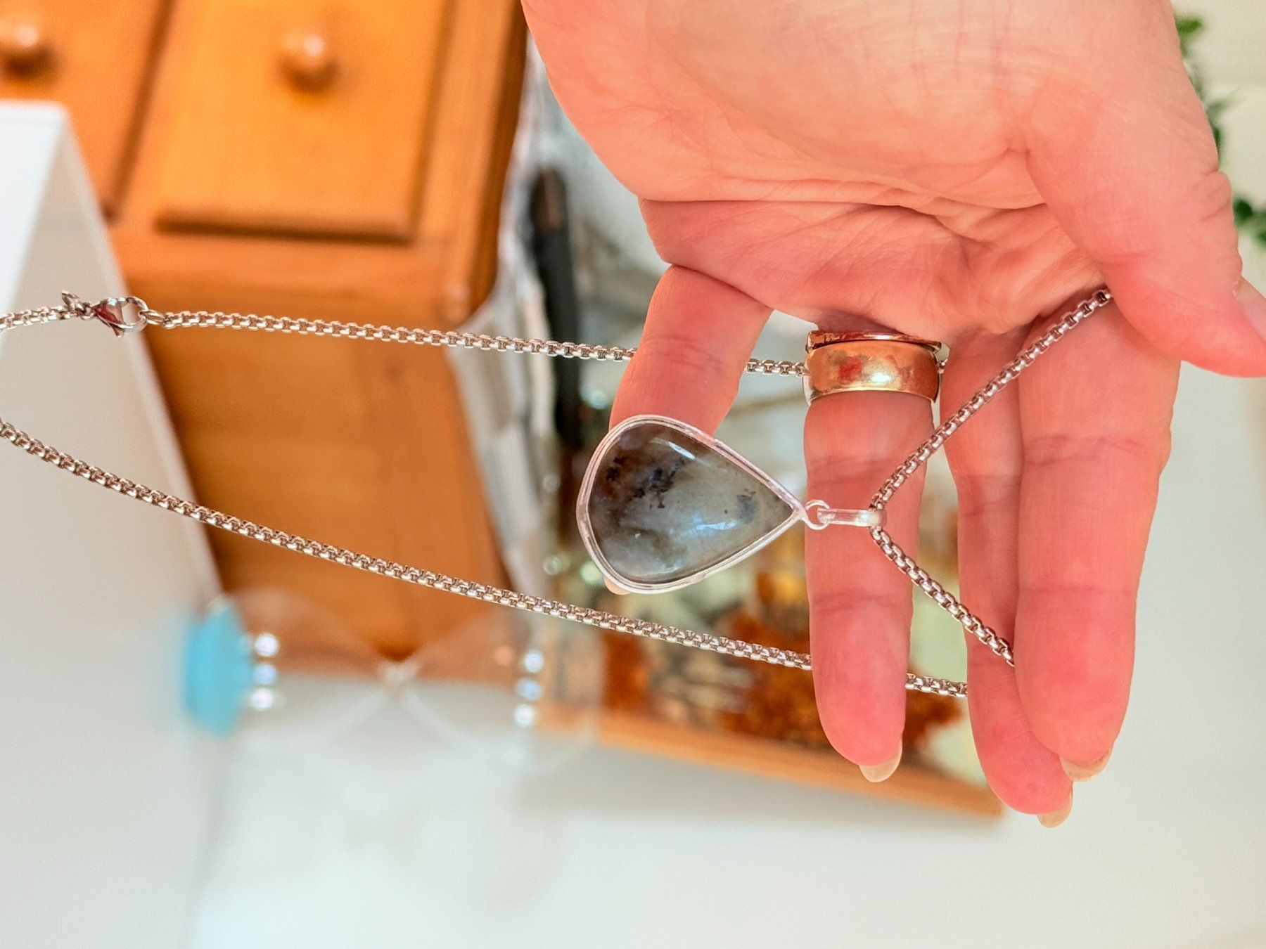 Catenine: Collier Labradorite naturelle – Nuovo e nell'imballaggio originale da Genève venduto da AGBERG 4
