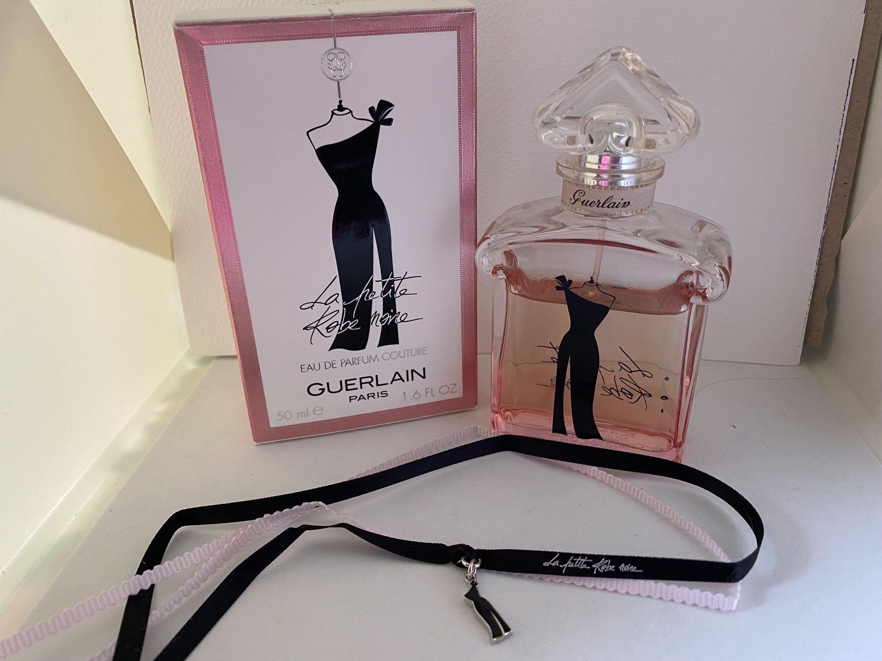 Guerlain Parfum & Eau de Toilette: La petite Robe noire Couture Guerlain 50ml – Gebraucht aus Bouveret von wes_7zll