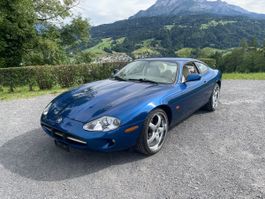 Jaguar XK 8