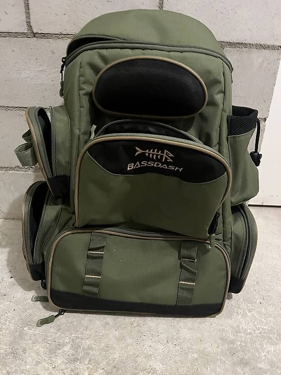 Zaini: Rucksack zum Angeln – Usato da Dübendorf venduto da snkrhntr21