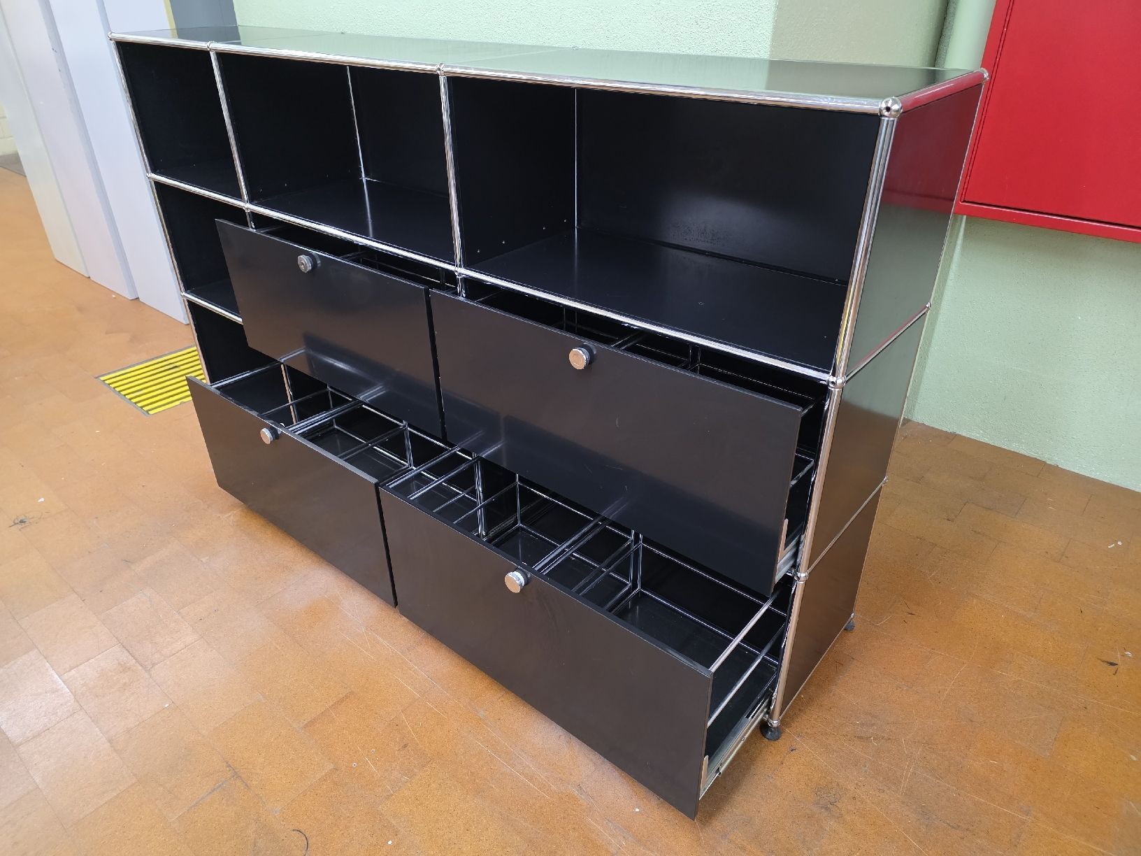 USM Scaffali: Designer Regal USM Haller – Usato da Lichtensteig venduto da UsedINStore 3