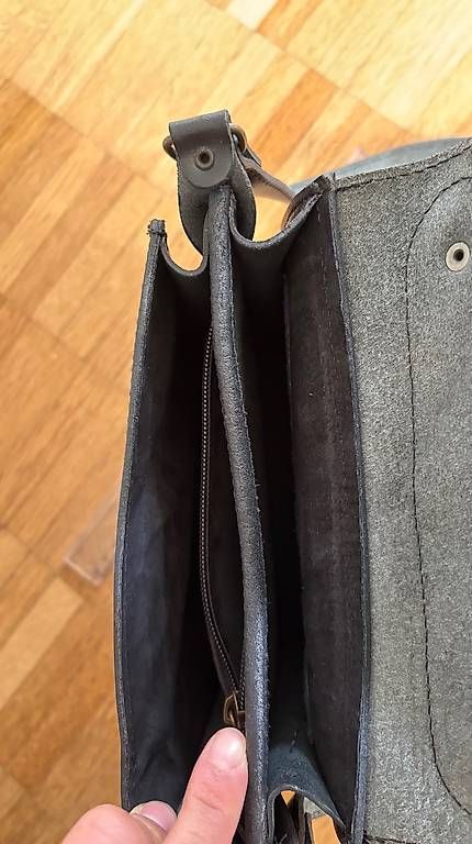Borse da donna: Schwarze Ledertasche – Usato da Zuchwil venduto da lua_78hc 3