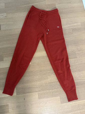Hugo BOSS Jogginghose 80% Schurwollhose Gr. S Damen rot