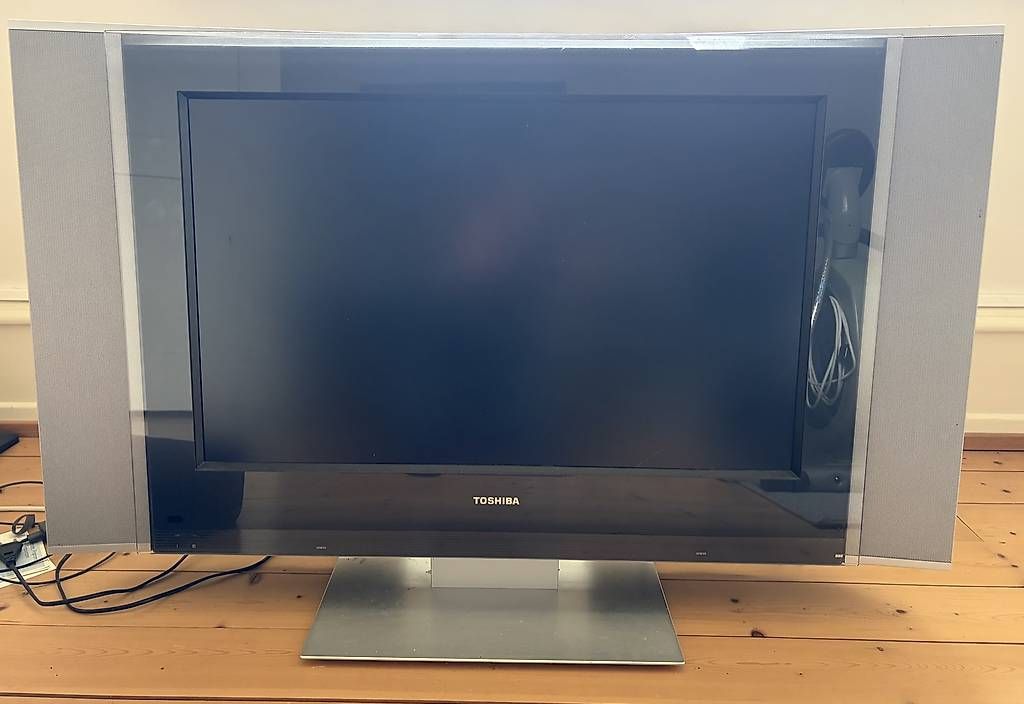 Televisori: Toshiba Fernseher – Usato da Bottmingen venduto da lieselottealexander