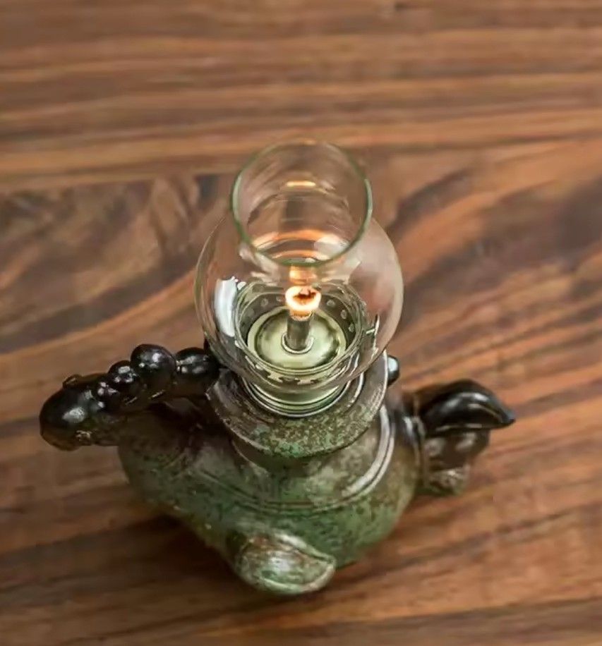 Lampade: Lampe a petrole en ceramic – Nuovo e nell'imballaggio originale da Vernier venduto da 19pigments 4