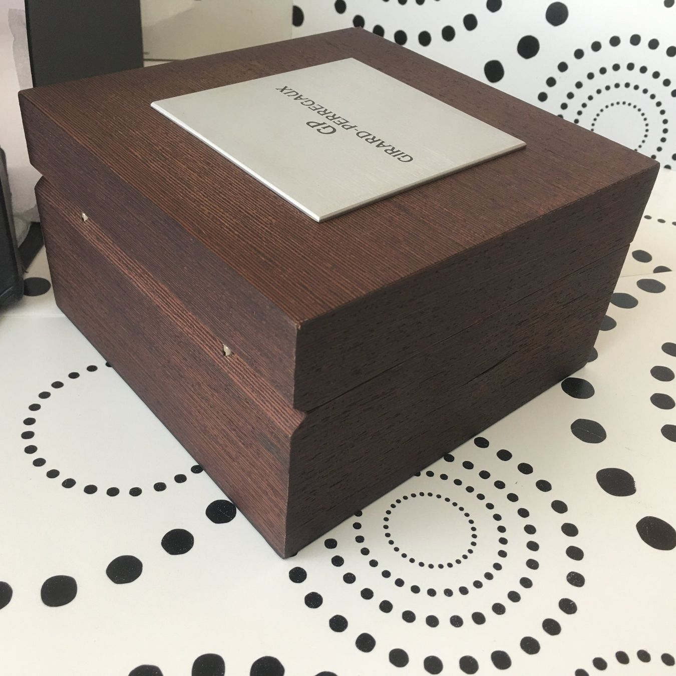 Girard-Perregaux Scatole porta orologi: GP GIRARD-PERREGAUX ORIGINAL - WATCH CASE BOX ECRIN - WOOD ! – Usato da Epalinges venduto da dream-watch 3