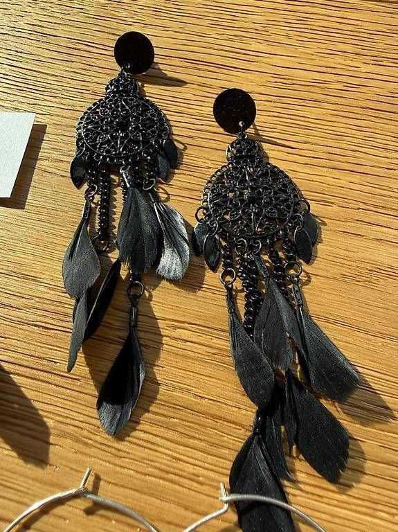 Sonstiger Schmuck: Lot Modeschmuck Schwarz – Gebraucht aus Triesen von yas_bmn6 2