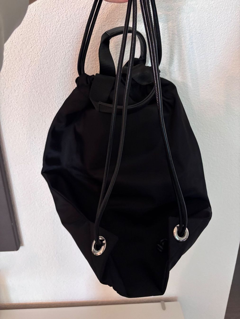 Karl Lagerfeld Zaini: Karl Lagerfeld Sportrucksack – Usato da Wetzikon ZH venduto da Deba26 1