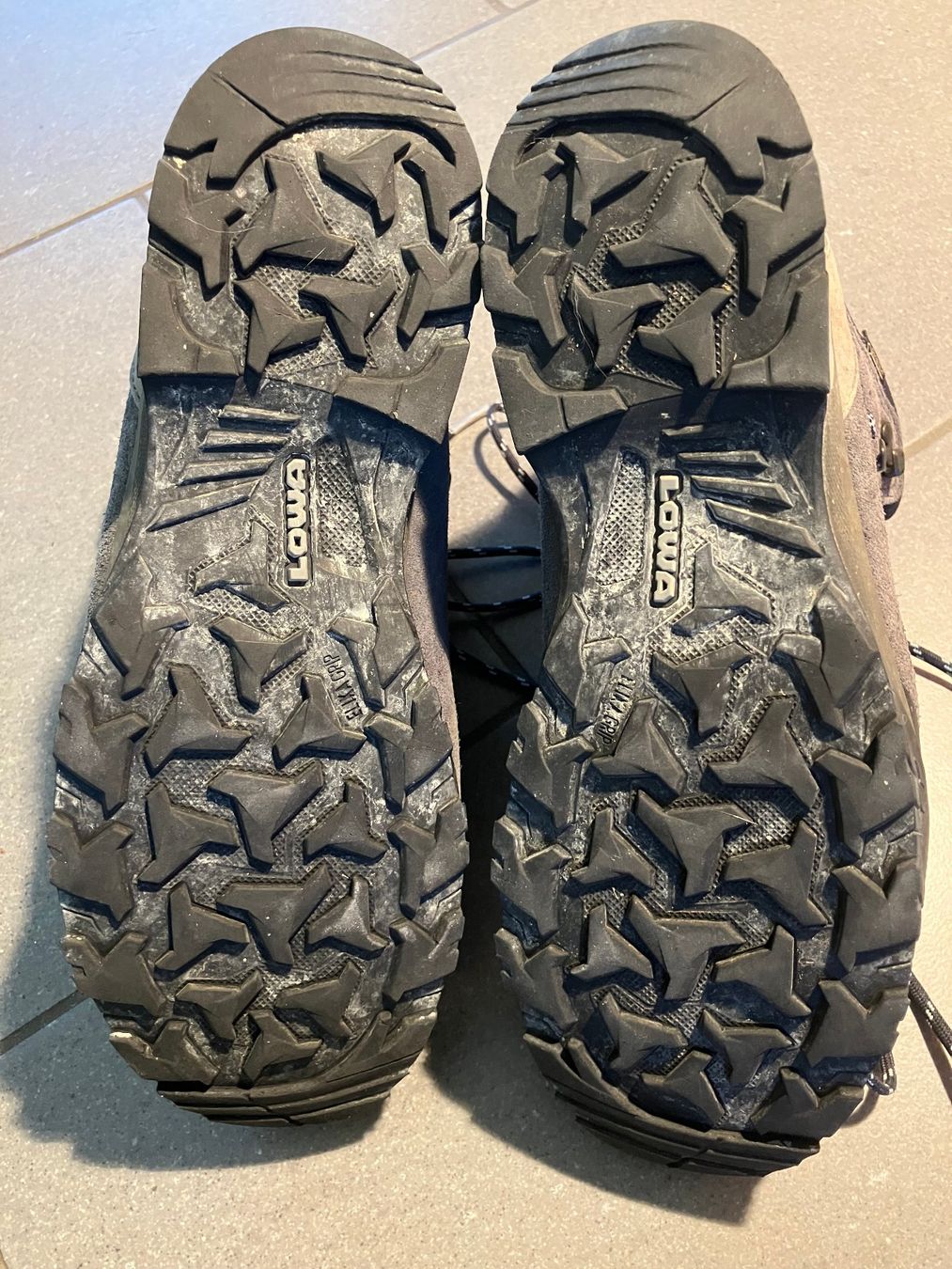 Lowa Scarpe da donna: Wanderschuhe Lowa Gore-Tex Damen Grösse EU 41 – Nuovo (secondo la descrizione) da Winznau venduto da gugi2009 6