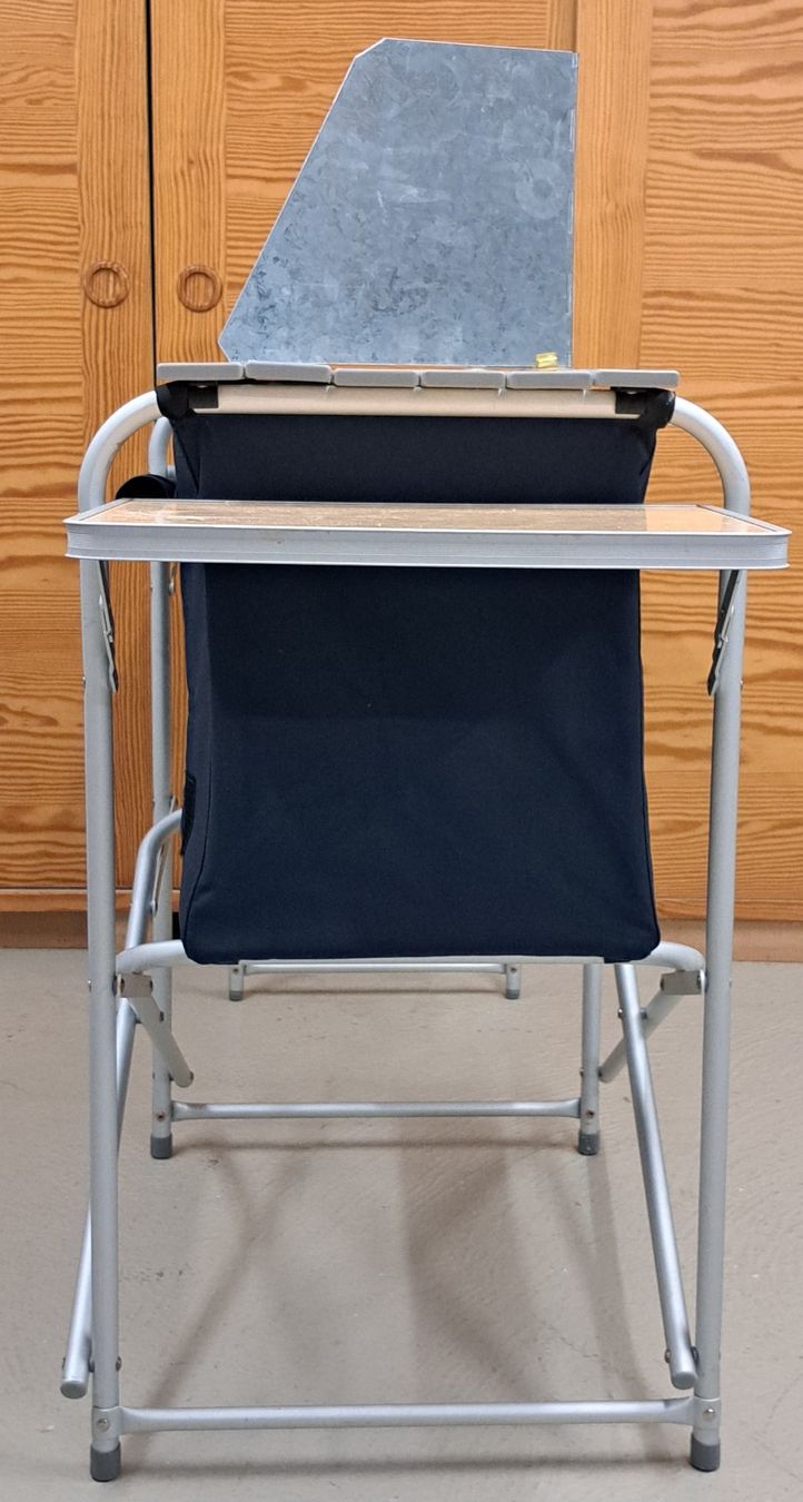 Komplettküchen: Camping Küchentisch faltbar mit Windschutz – Gebraucht aus Seuzach von poccolino 4