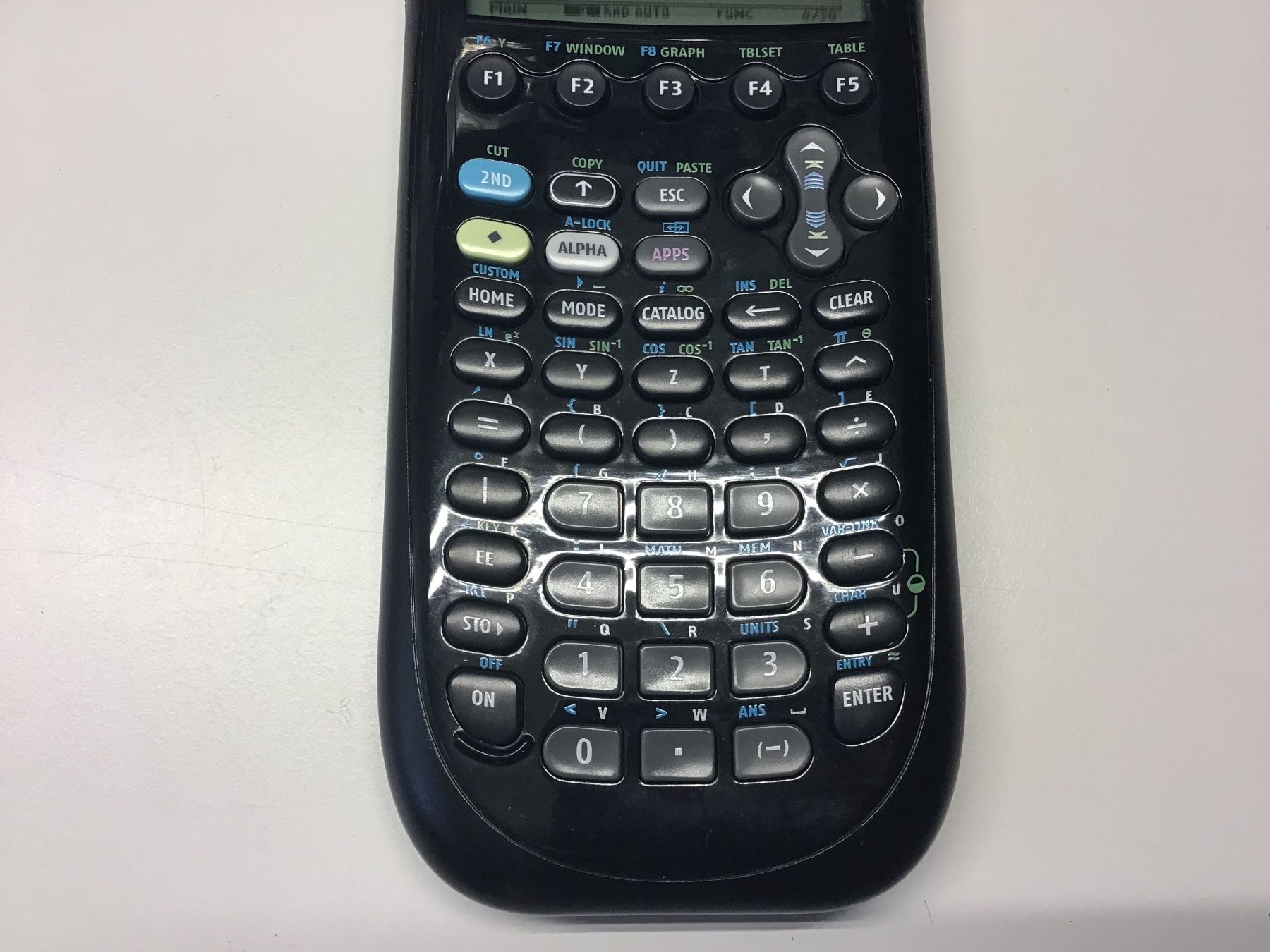 Texas Instruments Taschenrechner: Texas Instrument TI-89 Titanium Rechner Calculator – Gebraucht aus Lichtensteig von Babeli 2