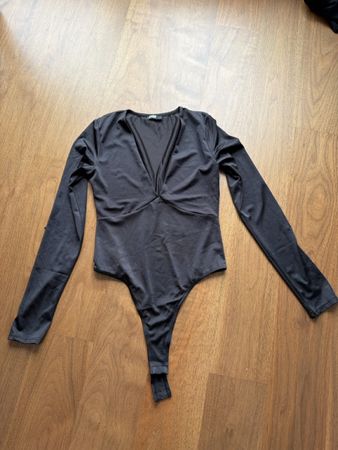 Schwarzer Langarm Bodysuit Gr. M  neu