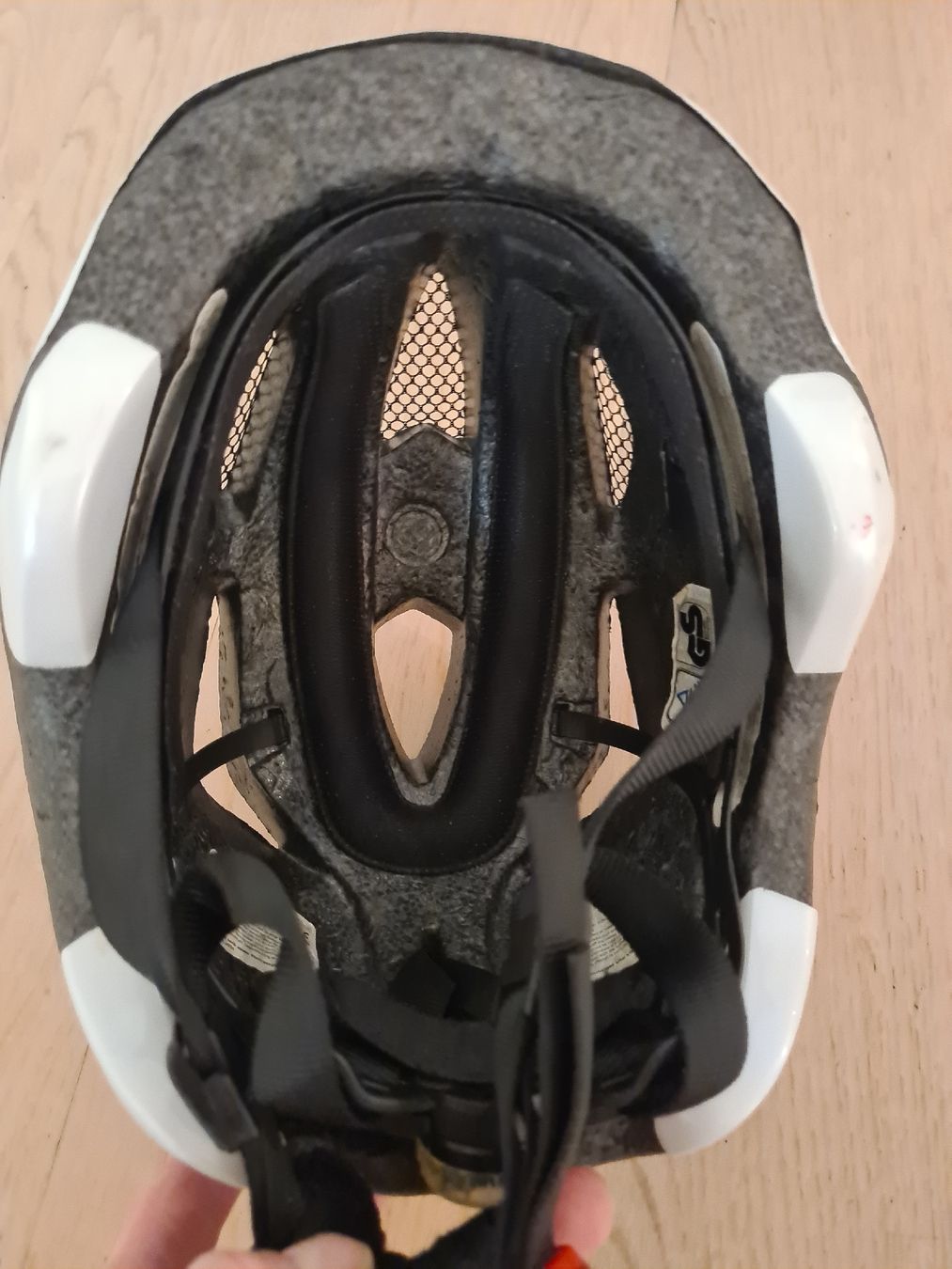 Abus Caschi: Kinder-Velohelm Abus – Usato da Aeugst am Albis venduto da miizli 2