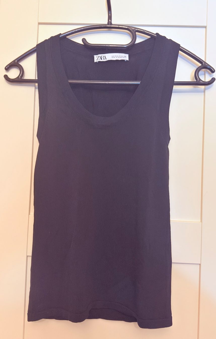 Zara Top: • Zara Top • – Usato da Basel venduto da mendoza13