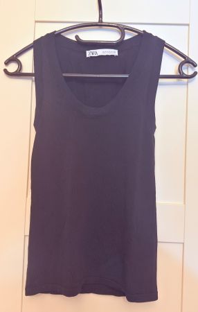 • Zara Top •